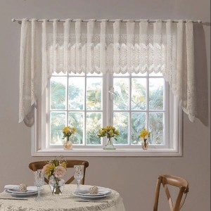 Cortina de renda cascata para varão de até 1,50m